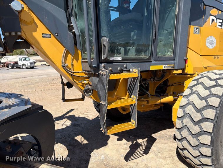 image for item EW7549 2016 John Deere 672G motor grader
