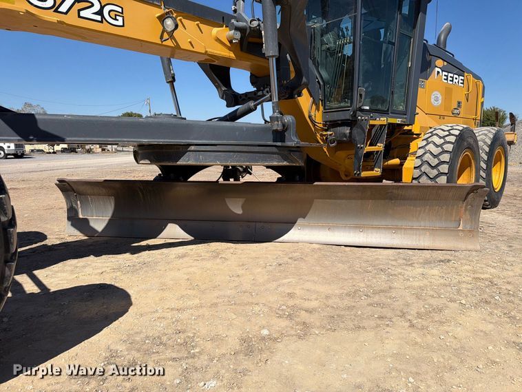 image for item EW7549 2016 John Deere 672G motor grader