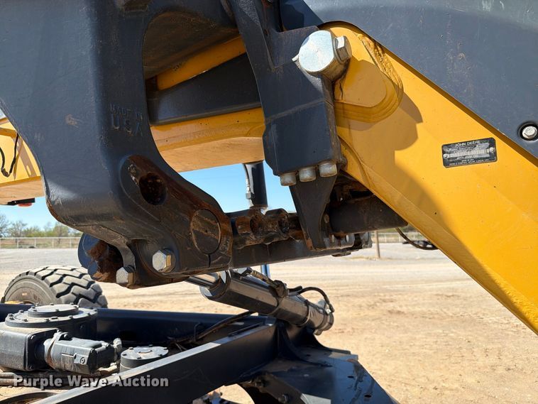 image for item EW7549 2016 John Deere 672G motor grader