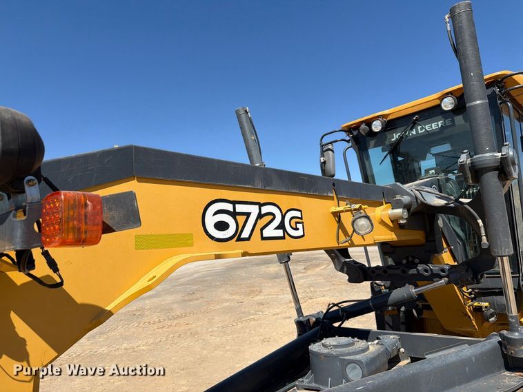 image for item EW7549 2016 John Deere 672G motor grader