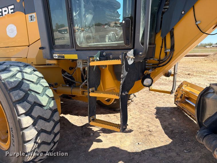 image for item EW7549 2016 John Deere 672G motor grader