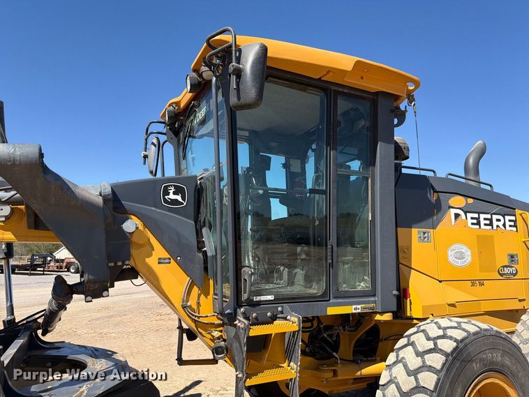 image for item EW7549 2016 John Deere 672G motor grader