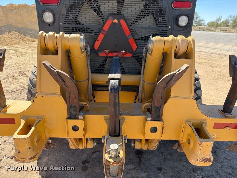 image for item EW7549 2016 John Deere 672G motor grader