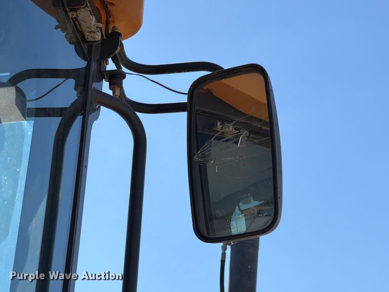 image for item EW7549 2016 John Deere 672G motor grader