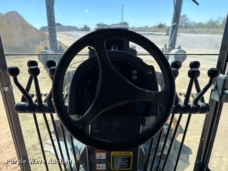image for item EW7549 2016 John Deere 672G motor grader