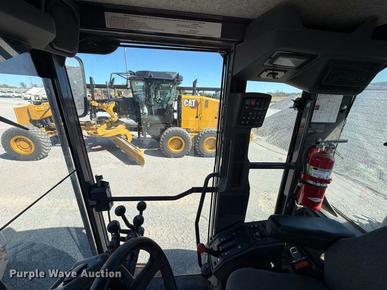 image for item EW7549 2016 John Deere 672G motor grader