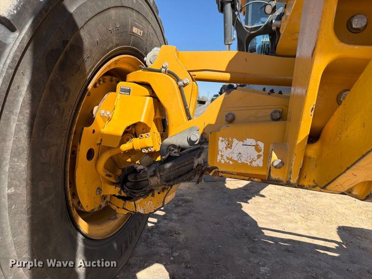 image for item EW7549 2016 John Deere 672G motor grader