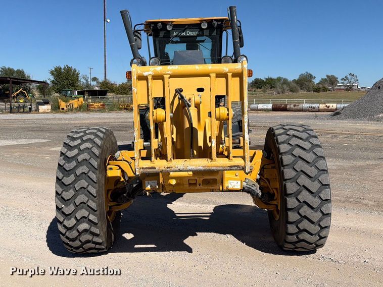 image for item EW7550 2017 John Deere 672G motor grader