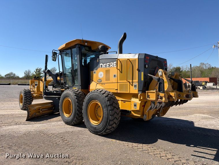 image for item EW7550 2017 John Deere 672G motor grader