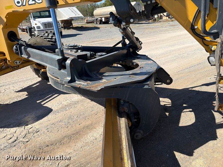 image for item EW7550 2017 John Deere 672G motor grader