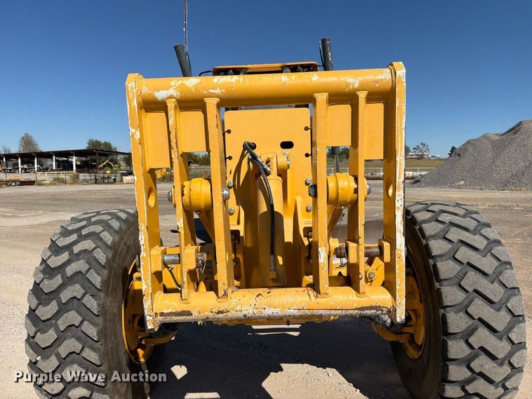 image for item EW7550 2017 John Deere 672G motor grader