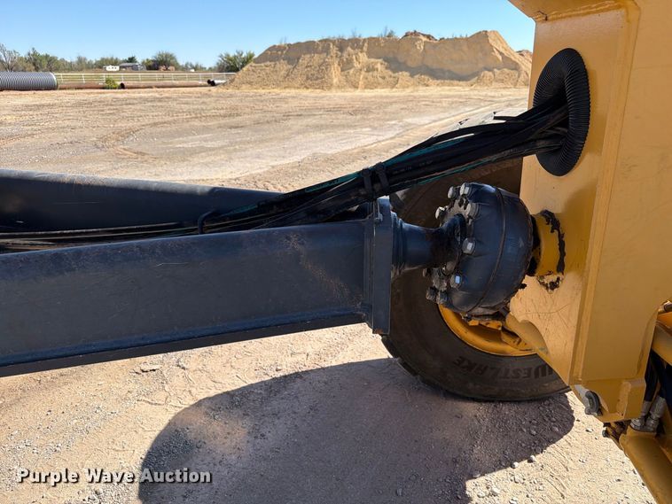 image for item EW7550 2017 John Deere 672G motor grader