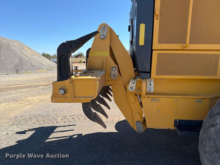 image for item EW7550 2017 John Deere 672G motor grader