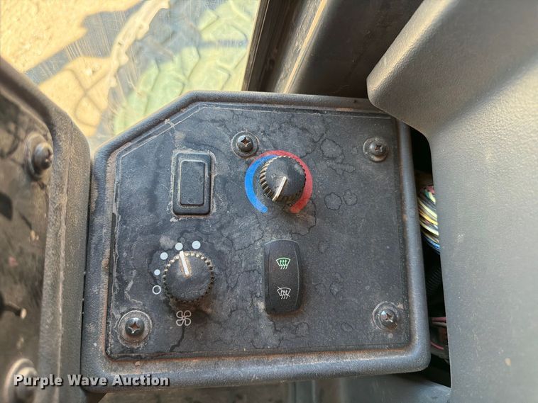 image for item EW7550 2017 John Deere 672G motor grader