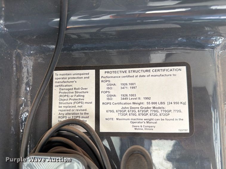 image for item EW7550 2017 John Deere 672G motor grader