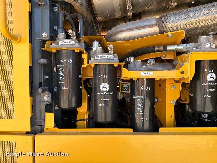 image for item EW7550 2017 John Deere 672G motor grader