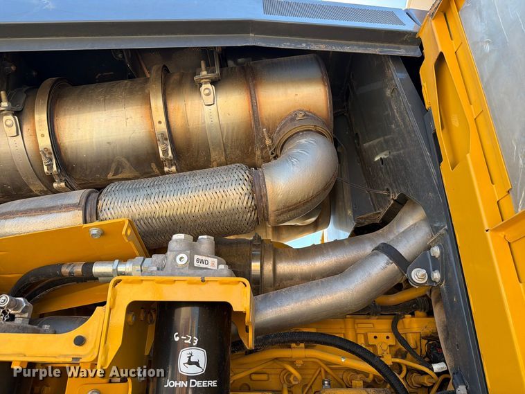 image for item EW7550 2017 John Deere 672G motor grader