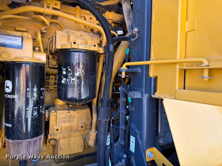 image for item EW7550 2017 John Deere 672G motor grader