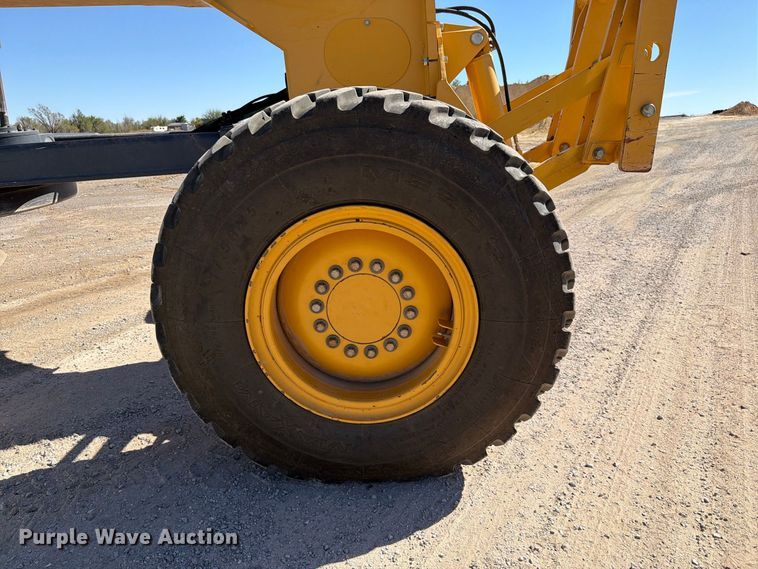 image for item EW7550 2017 John Deere 672G motor grader