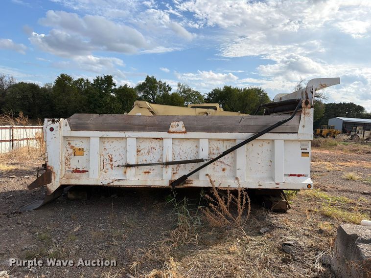 image for item EW7562 McClain Galion 502F dump bed