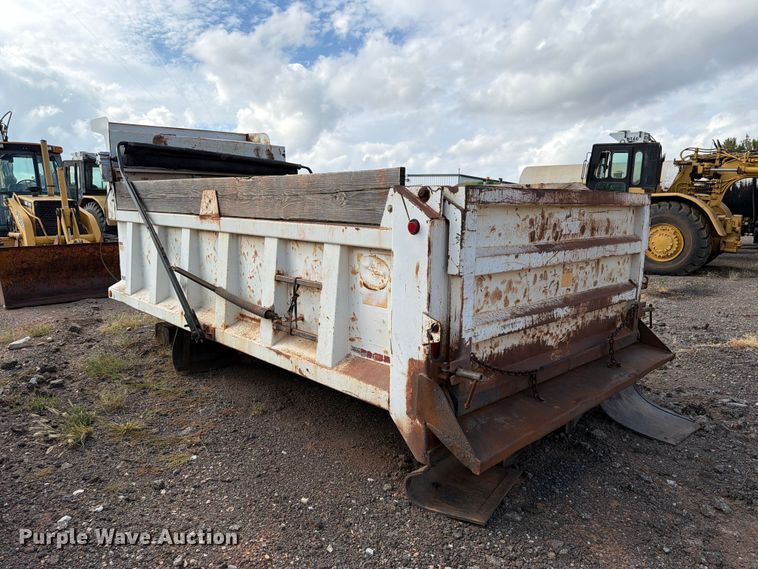 image for item EW7562 McClain Galion 502F dump bed
