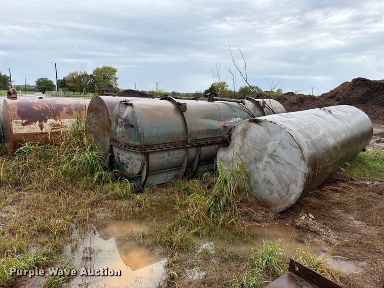 image for item EW7573 (4) tanks