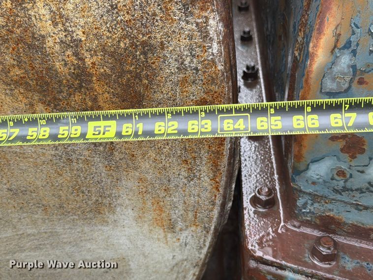 image for item EW7573 (4) tanks