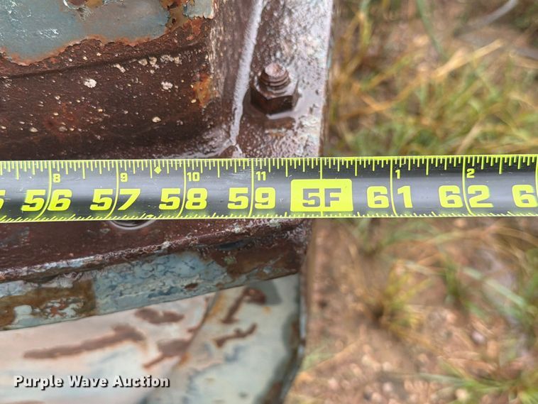 image for item EW7573 (4) tanks
