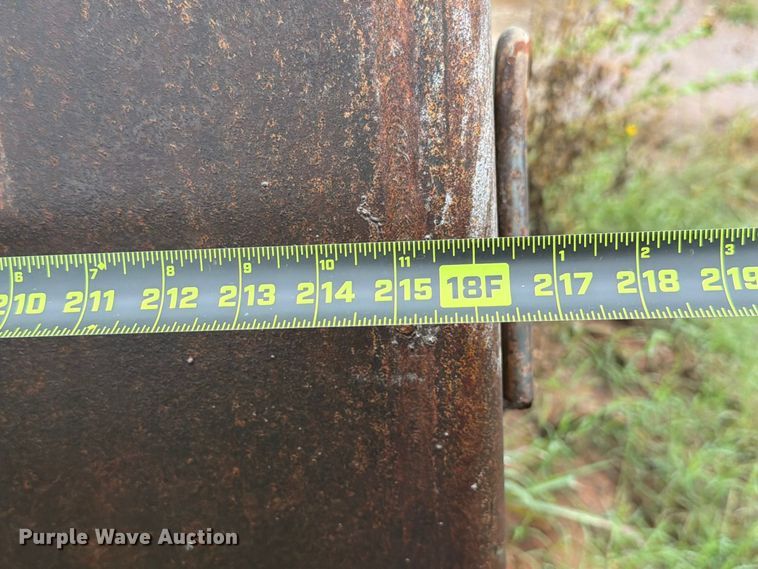image for item EW7573 (4) tanks