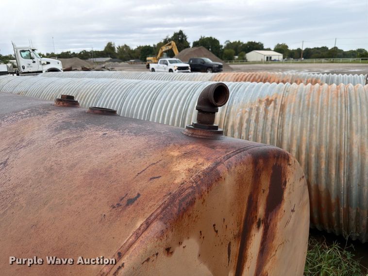 image for item EW7573 (4) tanks