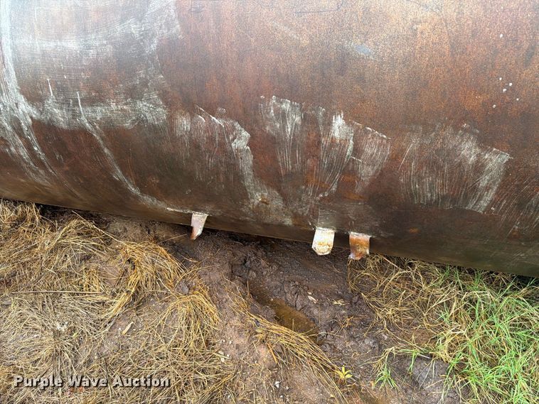 image for item EW7573 (4) tanks