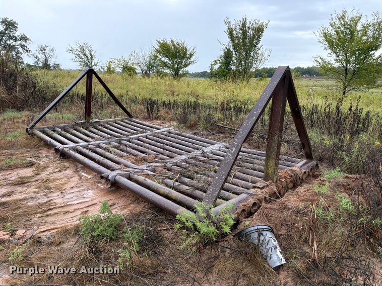image for item EW7574 Cattle guard