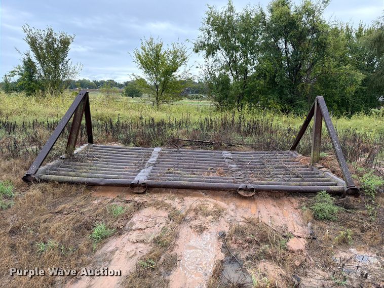 image for item EW7574 Cattle guard