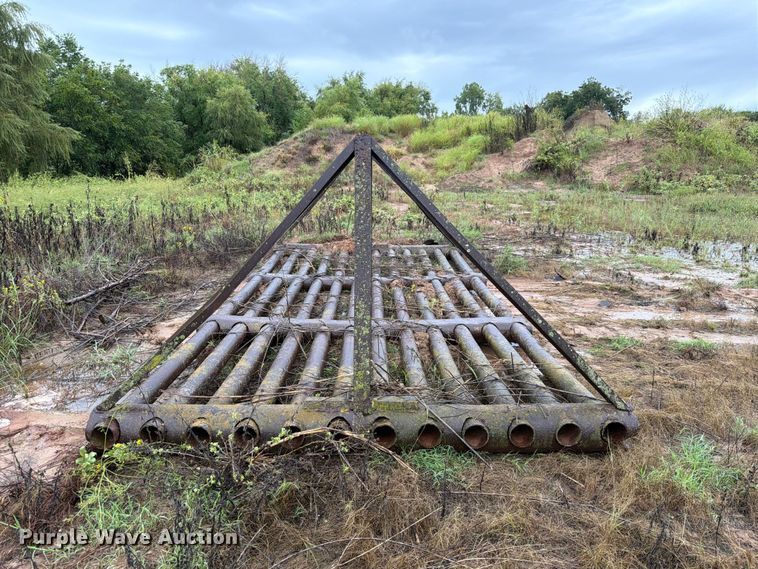 image for item EW7574 Cattle guard
