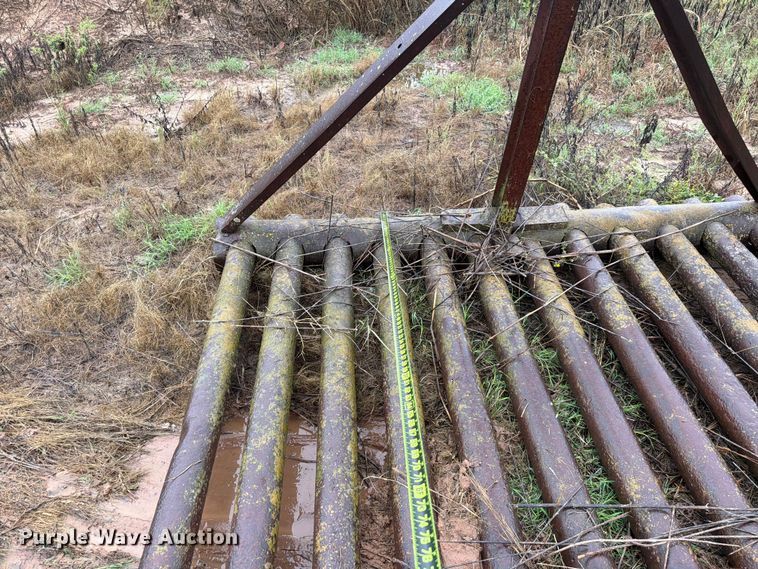 image for item EW7574 Cattle guard