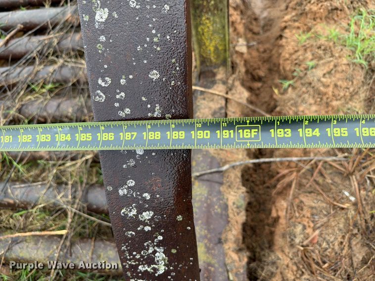 image for item EW7574 Cattle guard