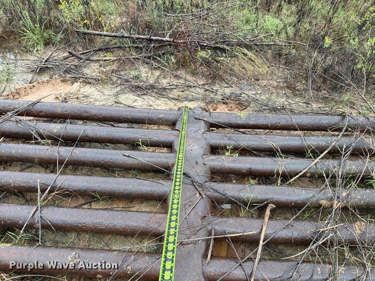 image for item EW7574 Cattle guard