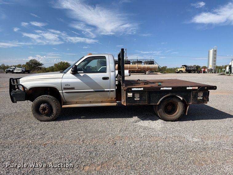 image for item EW7584 2002 Dodge Ram 3500 flatbed truck