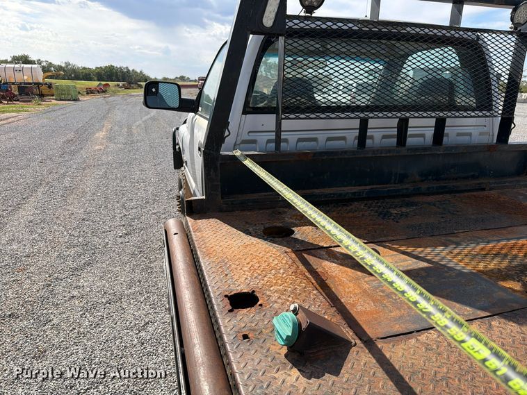 image for item EW7584 2002 Dodge Ram 3500 flatbed truck