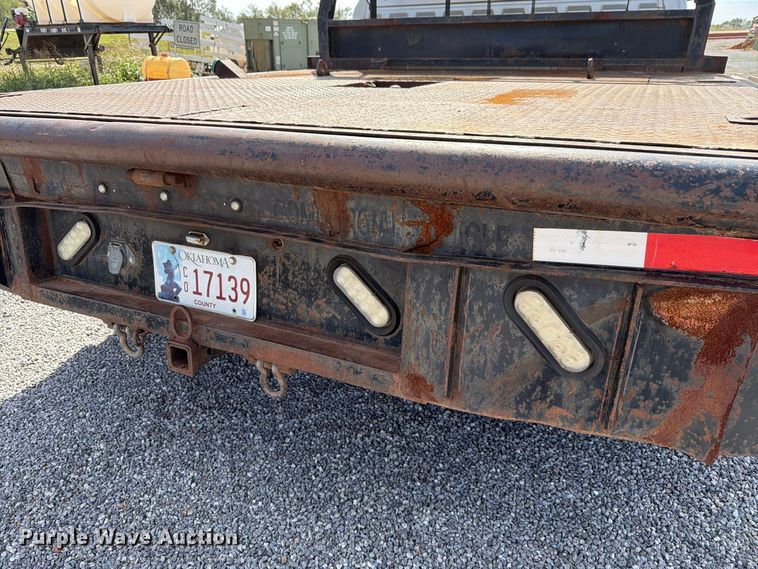 image for item EW7584 2002 Dodge Ram 3500 flatbed truck