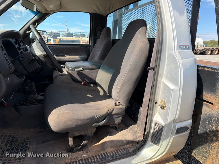 image for item EW7584 2002 Dodge Ram 3500 flatbed truck