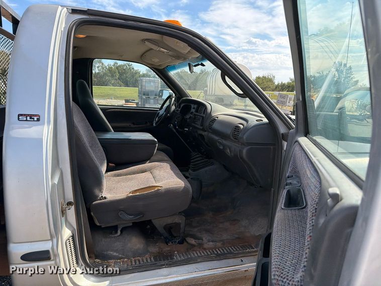 image for item EW7584 2002 Dodge Ram 3500 flatbed truck