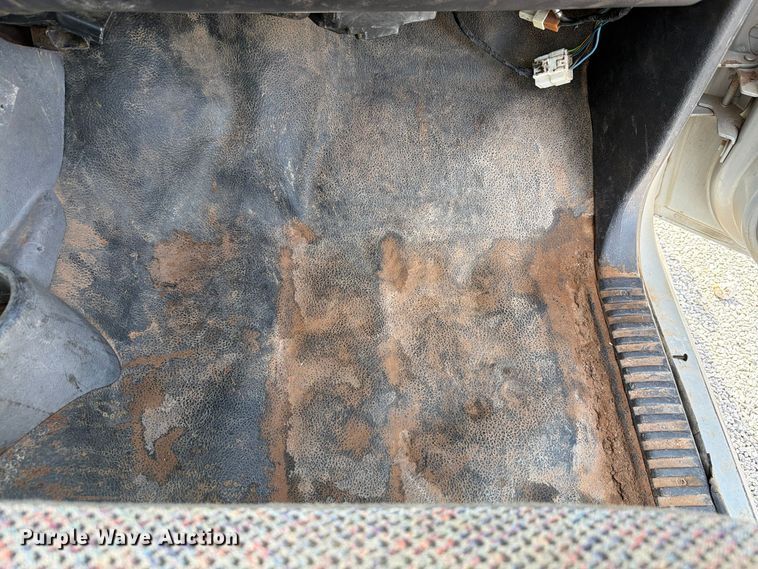 image for item EW7584 2002 Dodge Ram 3500 flatbed truck