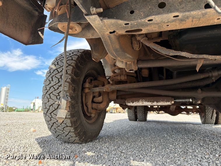 image for item EW7584 2002 Dodge Ram 3500 flatbed truck