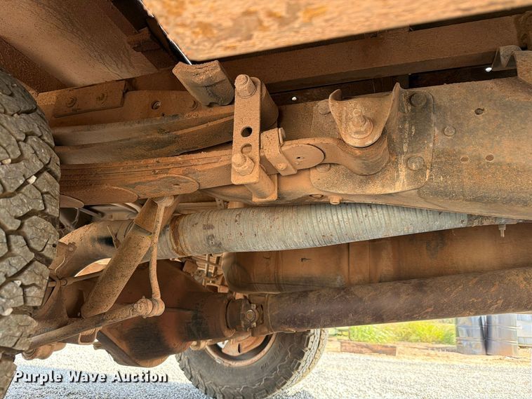 image for item EW7584 2002 Dodge Ram 3500 flatbed truck