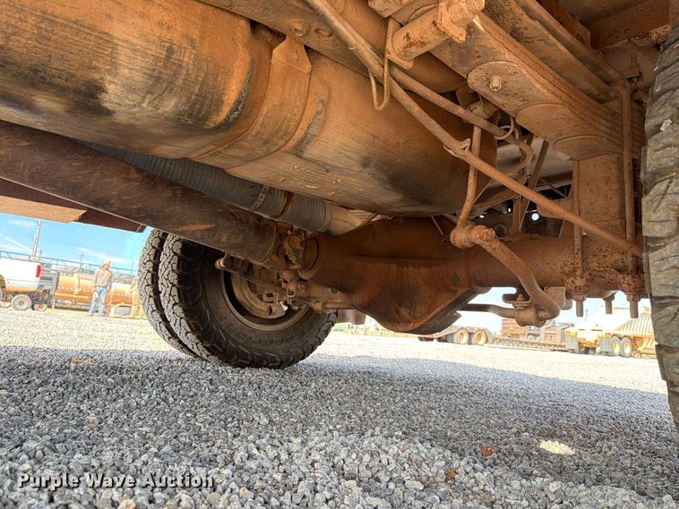 image for item EW7584 2002 Dodge Ram 3500 flatbed truck