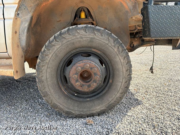 image for item EW7584 2002 Dodge Ram 3500 flatbed truck