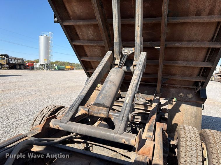 image for item EW7585 2014 RAM 5500 dump truck