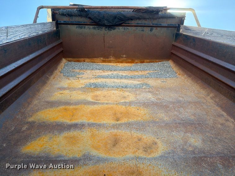 image for item EW7585 2014 RAM 5500 dump truck