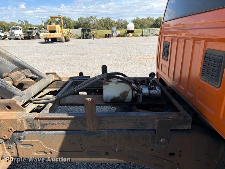 image for item EW7585 2014 RAM 5500 dump truck